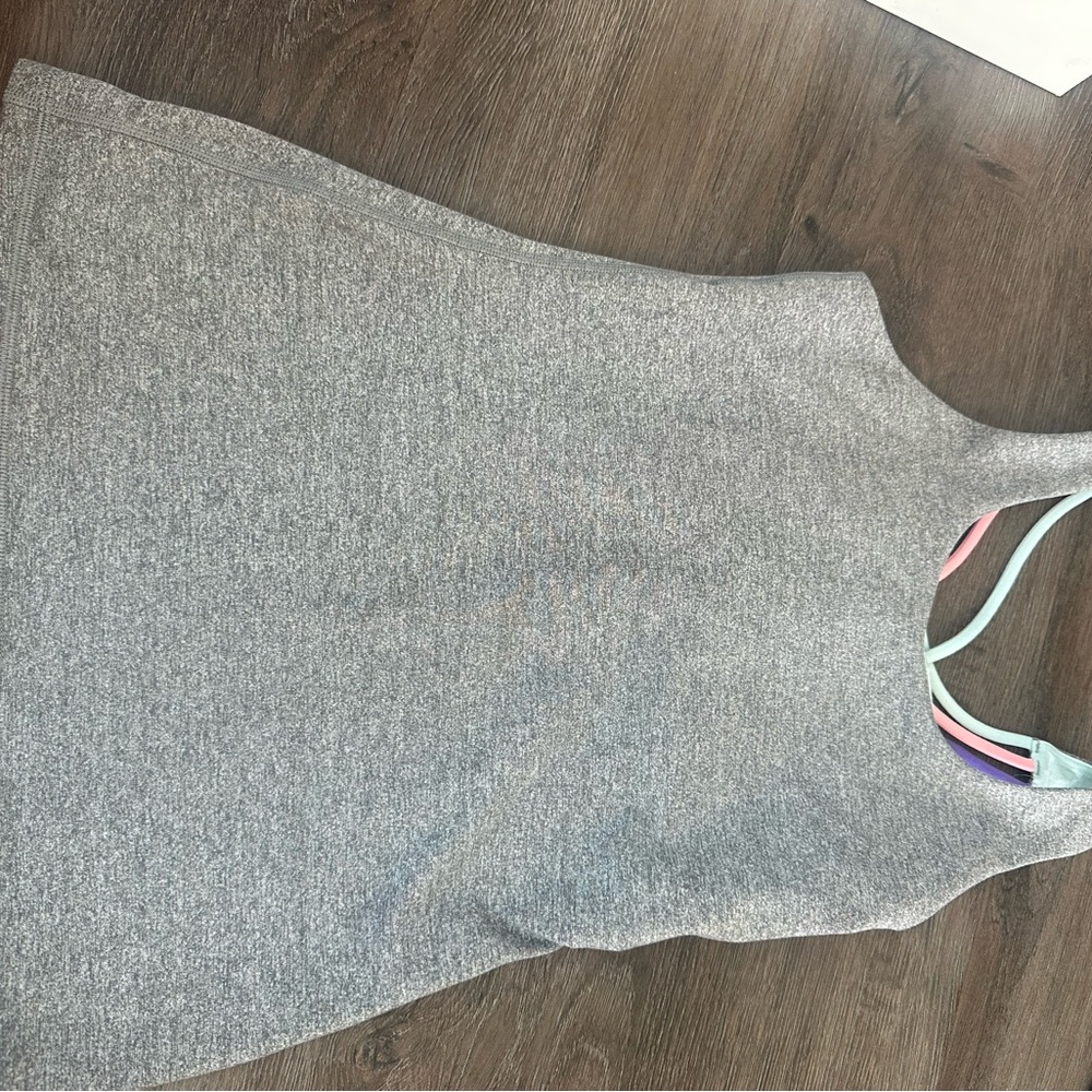 Gray Sleeveless Athletic Top